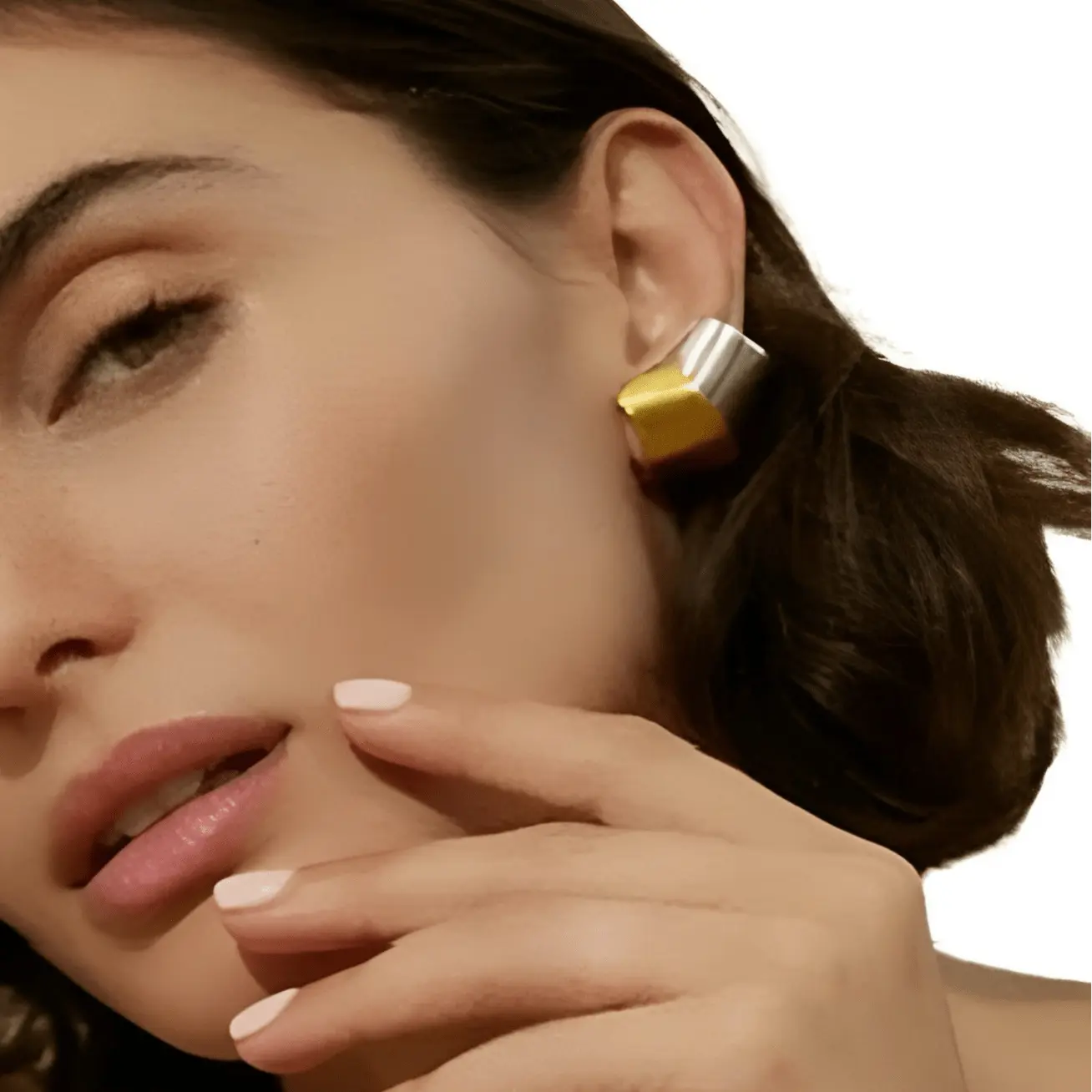 Alex Earrings - Kase Study