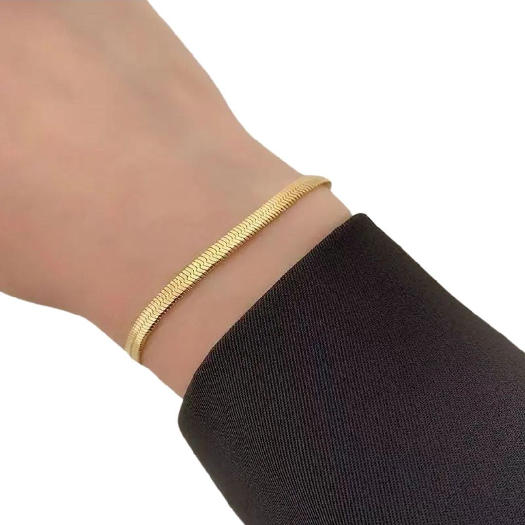 Essential Flat Chain Bracelet - Kase Study