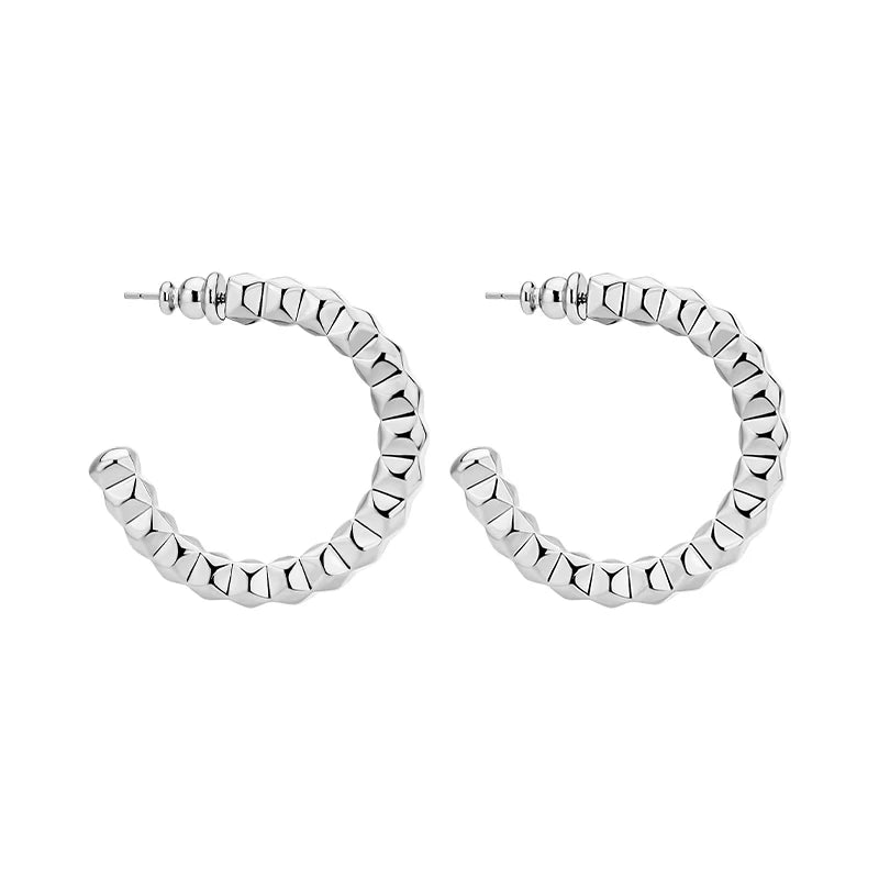 Faceted Coil Hoops - Kase Study