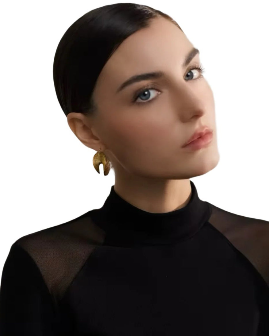 Kylie Wave Earrings - Gold - Kase Study