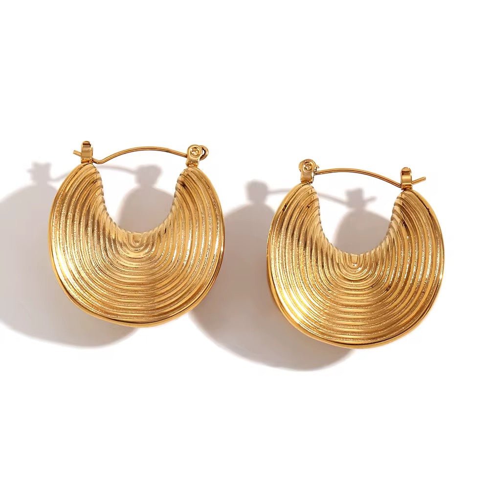 Kylie Wave Earrings - Gold - Kase Study