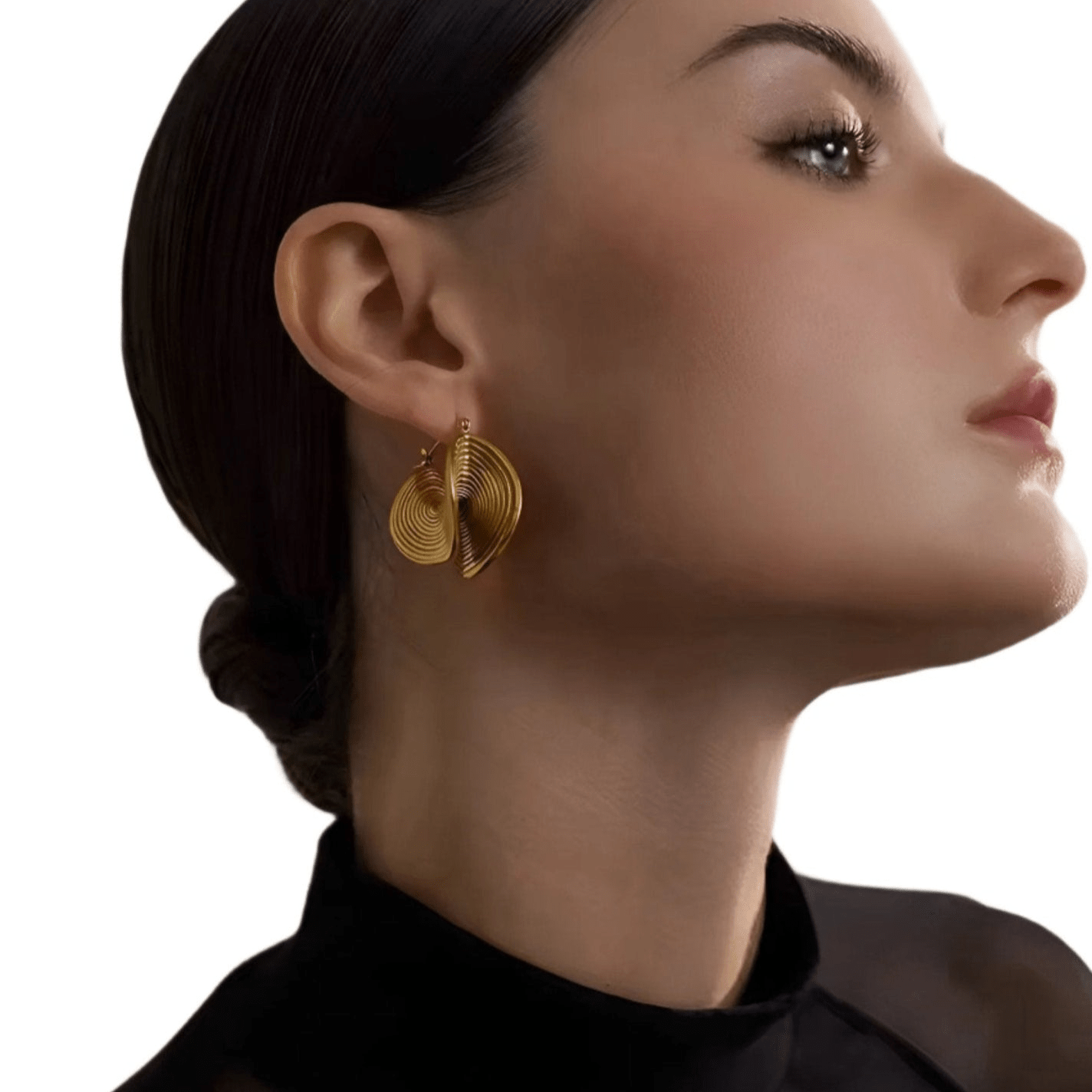Kylie Wave Earrings - Gold - Kase Study